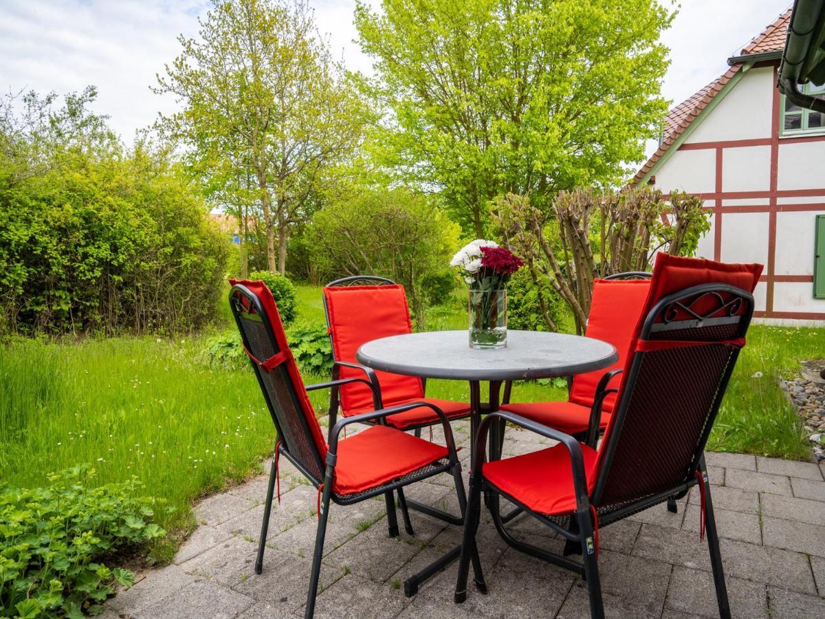 Feriendorf Rugana - Komfort Appartement Mit 1 Schlafzimmer Und Terrasse B16 Dranske Esterno foto